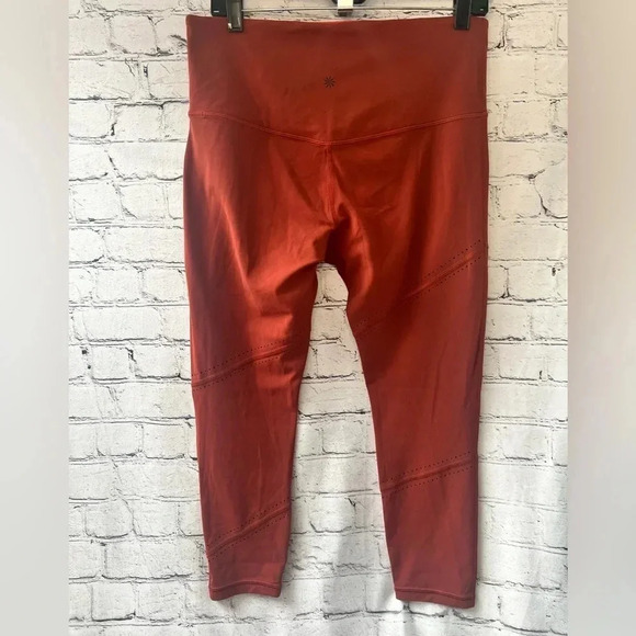 Athleta High Rise Stealth TruCool Perforated Capri Leggings Deep Red Size Large - Picture 5 of 9